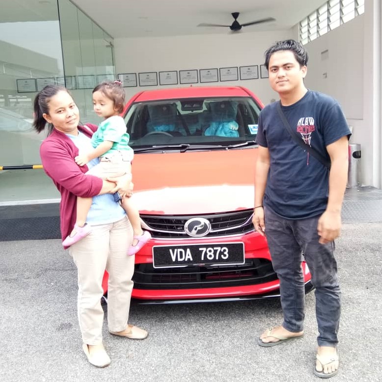 En Shukri & keluarga